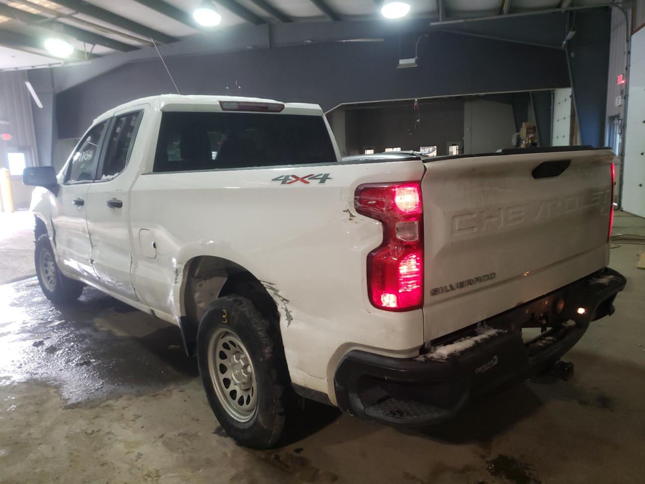 Photo 3 from auction – 2019 CHEVROLET SILVERADO with VIN 1GCRYAEF9KZ364516