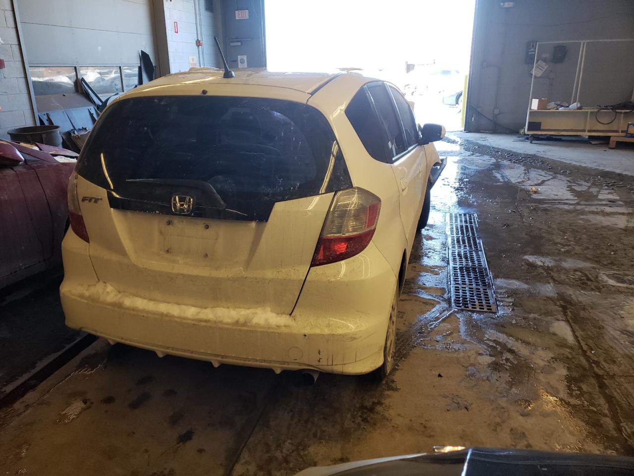 Photo 4 from auction – 2013 HONDA FIT with VIN JHMGE8H30DC010382