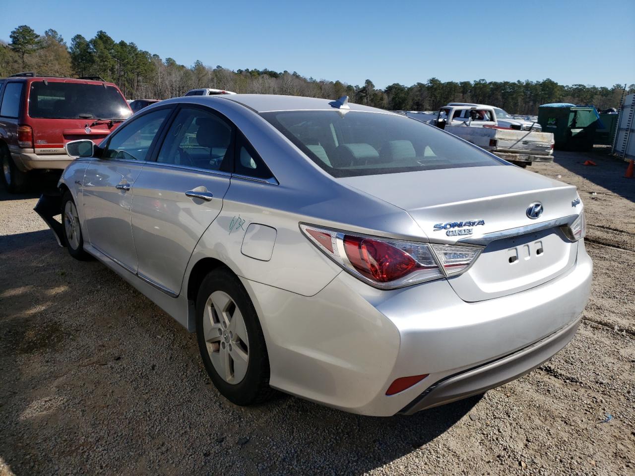 Photo 3 from auction – 2011 HYUNDAI SONATA HYB with VIN KMHEC4A48BA002464