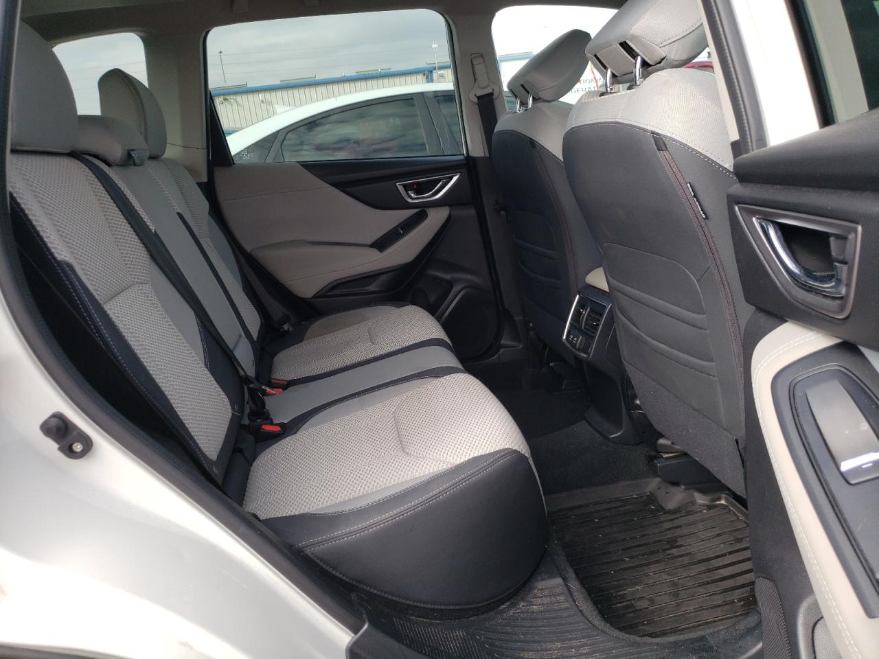 Photo 6 from auction – 2020 SUBARU FORESTER P with VIN JF2SKAJC3LH462576