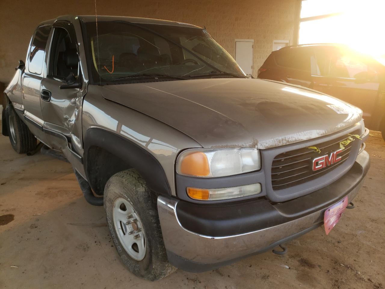 GMC NEW SIERRA 2002 with VIN 2GTEK19V521221234 - Photo from auction