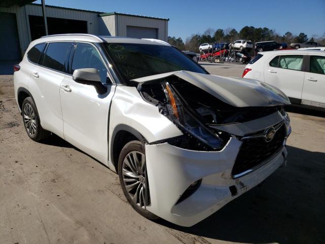 TOYOTA HIGHLANDER 2020 with VIN 5TDFZRAH8LS000631 - Photo from auction