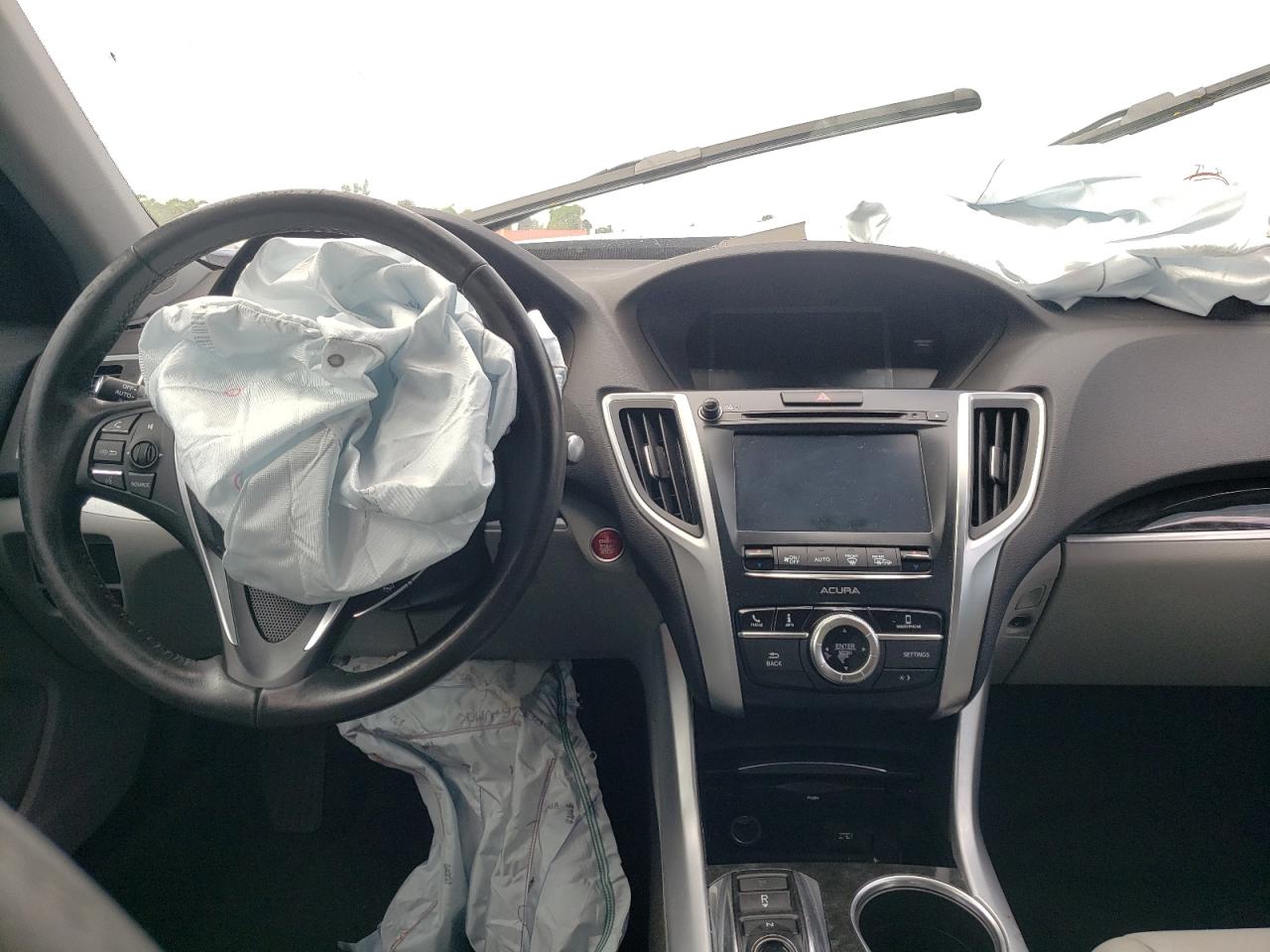 Photo 9 from auction – 2018 ACURA TLX with VIN 19UUB2F38JA008594