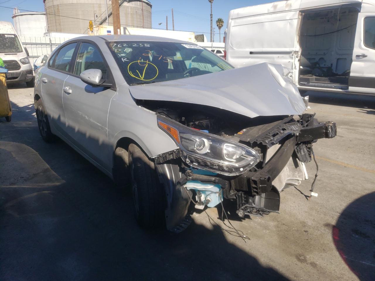 KIA FORTE FE 2021 with VIN 3KPF24AD8ME335713 - Photo from auction