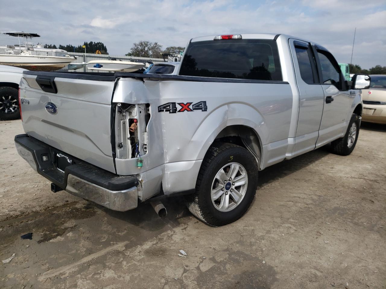 Photo 4 from auction – 2015 FORD F150 SUPER with VIN 1FTEX1EP6FKE45112