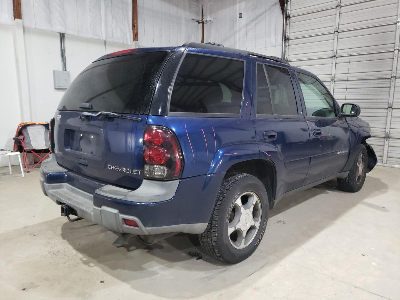 Photo 4 from auction – 2004 CHEVROLET TRAILBLAZE with VIN 1GNDT13S542420107