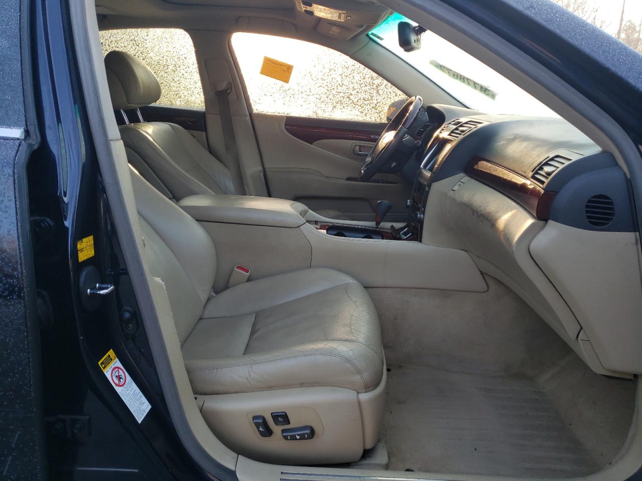 Photo 5 from auction – 2008 LEXUS LS 460 with VIN JTHBL46F285060037