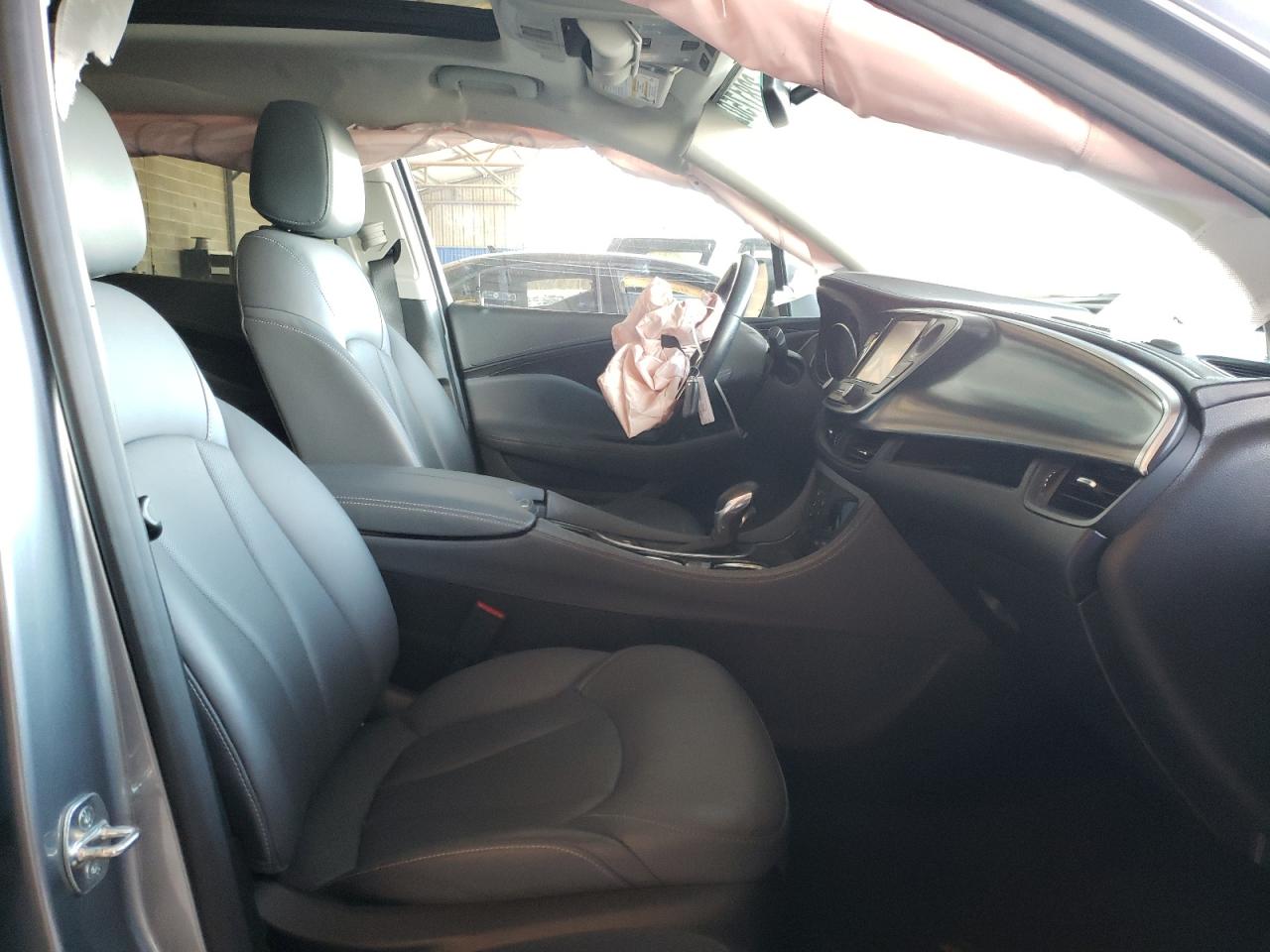 Photo 5 from auction – 2020 BUICK ENVISION E with VIN LRBFXCSA1LD034540