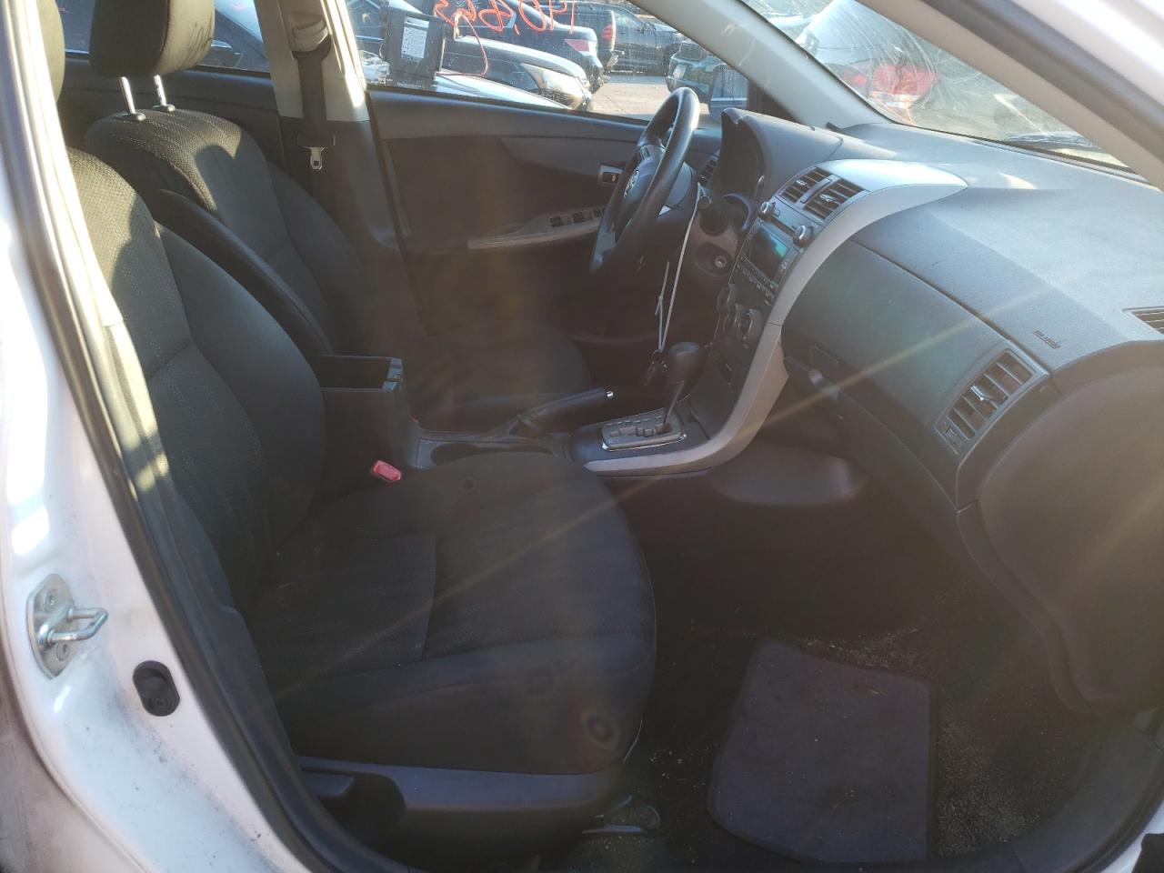 Photo 5 from auction – 2011 TOYOTA COROLLA BA with VIN 2T1BU4EE6BC699815