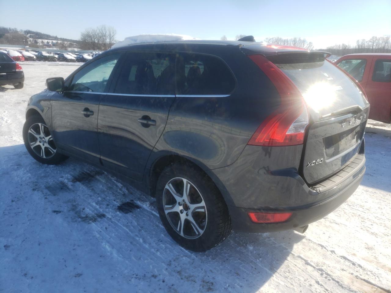 Photo 3 from auction – 2011 VOLVO XC60 T6 with VIN YV4902DZ4B2155019
