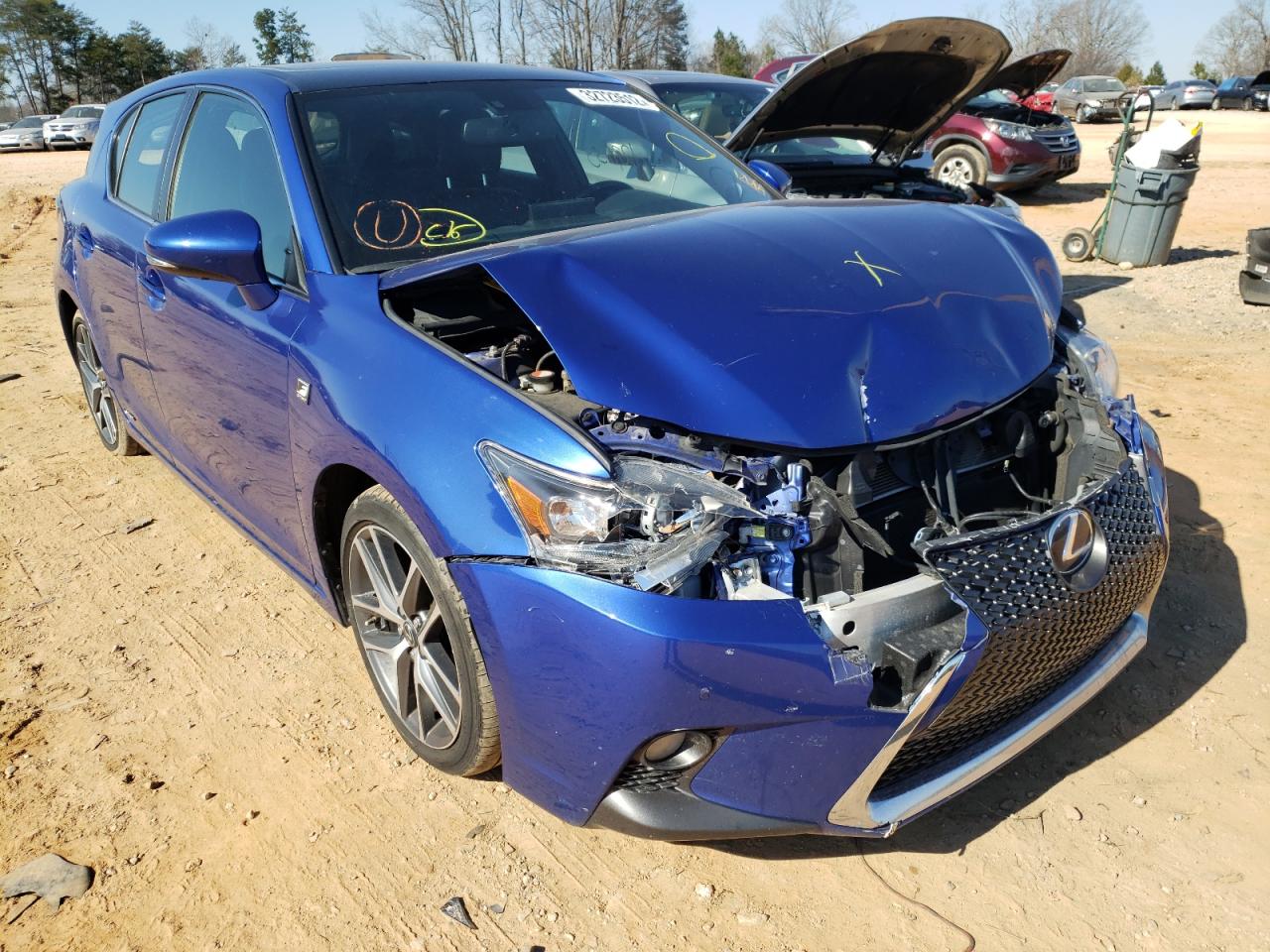 LEXUS CT 200 2016 with VIN JTHKD5BH2G2260605 - Photo from auction