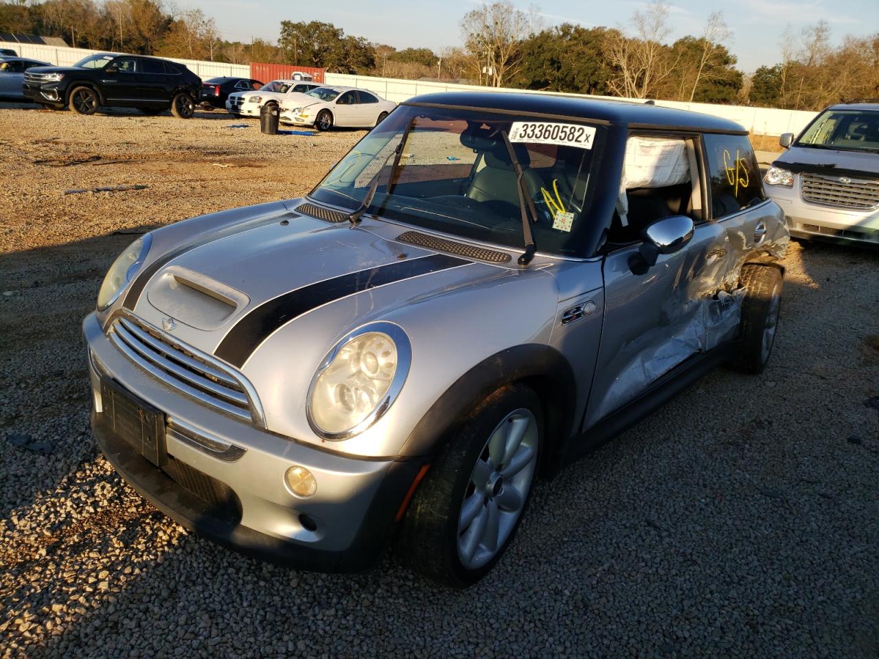 Photo 2 from auction – 2006 MINI COOPER S with VIN WMWRE33536TL17311