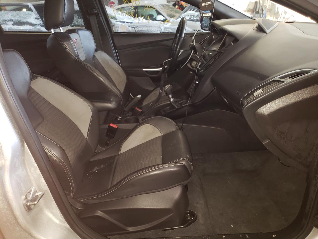 Photo 5 from auction – 2013 FORD FOCUS ST with VIN 1FADP3L99DL150708