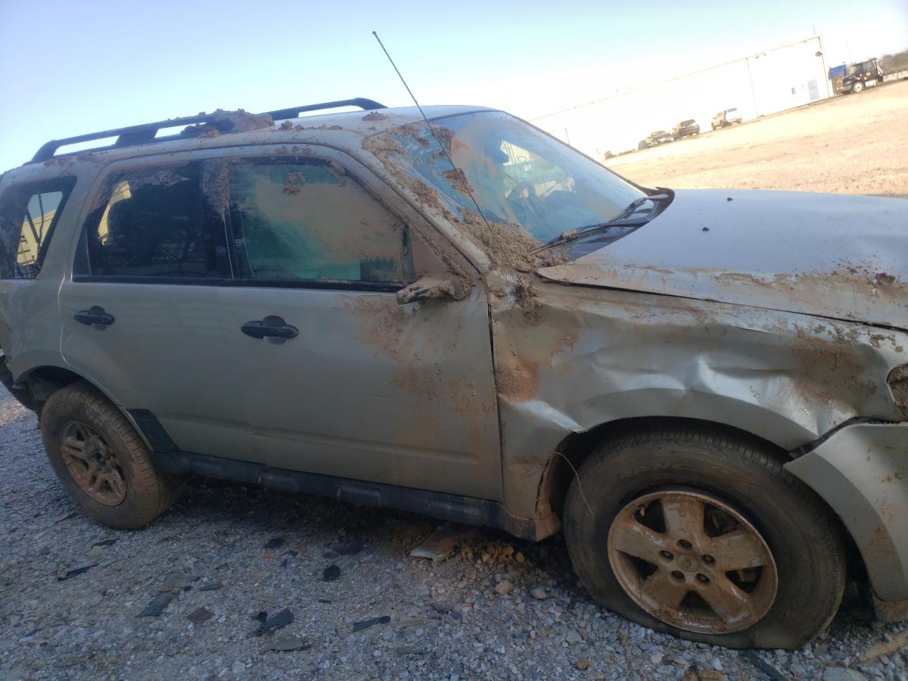 Photo 9 from auction – 2010 FORD ESCAPE XLT with VIN 1FMCU0DG0AKC44483