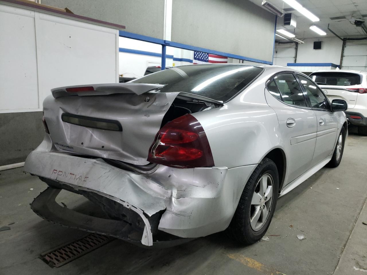 Photo 4 from auction – 2007 PONTIAC GRAND PRIX with VIN 2G2WP552871115283