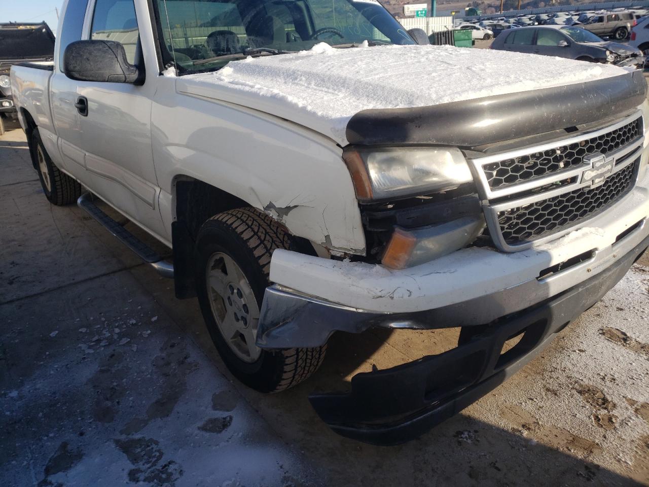 Photo 9 from auction – 2006 CHEVROLET SILVERADO with VIN 1GCEK19Z36Z276944