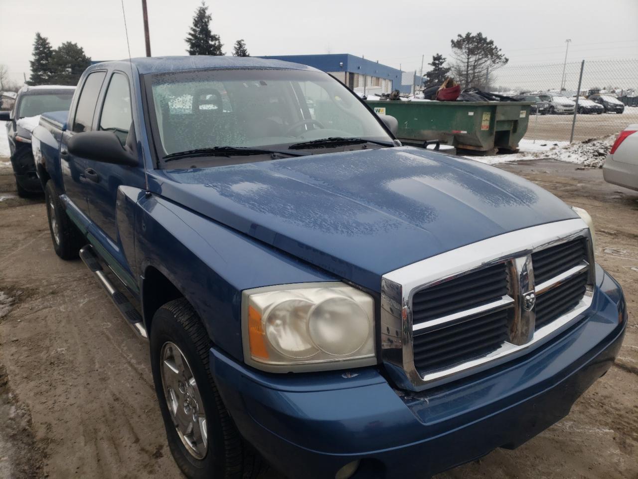 DODGE DAKOTA QUA 2005 with VIN 1D7HW58N45S259316 - Photo from auction