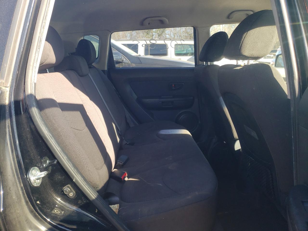 Photo 6 from auction – 2013 KIA SOUL with VIN KNDJT2A55D7591005