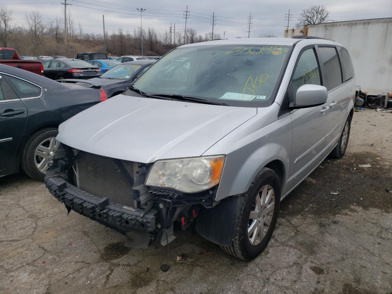 Photo 2 from auction – 2012 CHRYSLER TOWN & COU with VIN 2C4RC1BG9CR383011