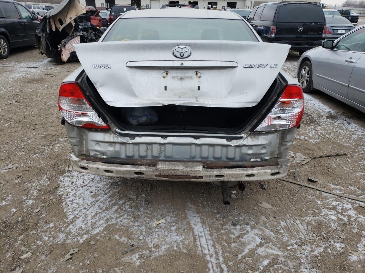 Photo 9 from auction – 2003 TOYOTA CAMRY LE with VIN 4T1BE32K63U680537