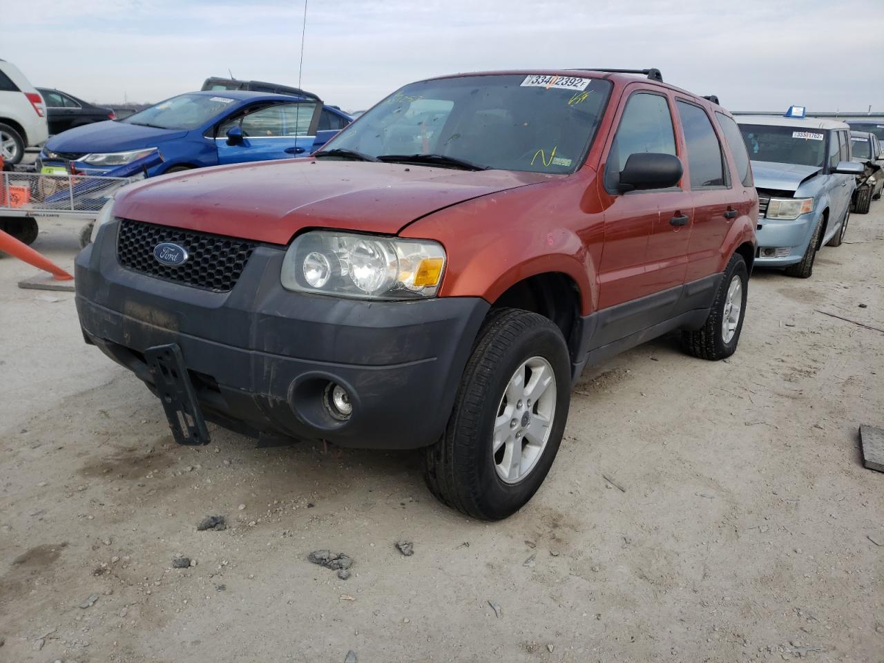 Photo 2 from auction – 2006 FORD ESCAPE XLT with VIN 1FMCU03196KA51253