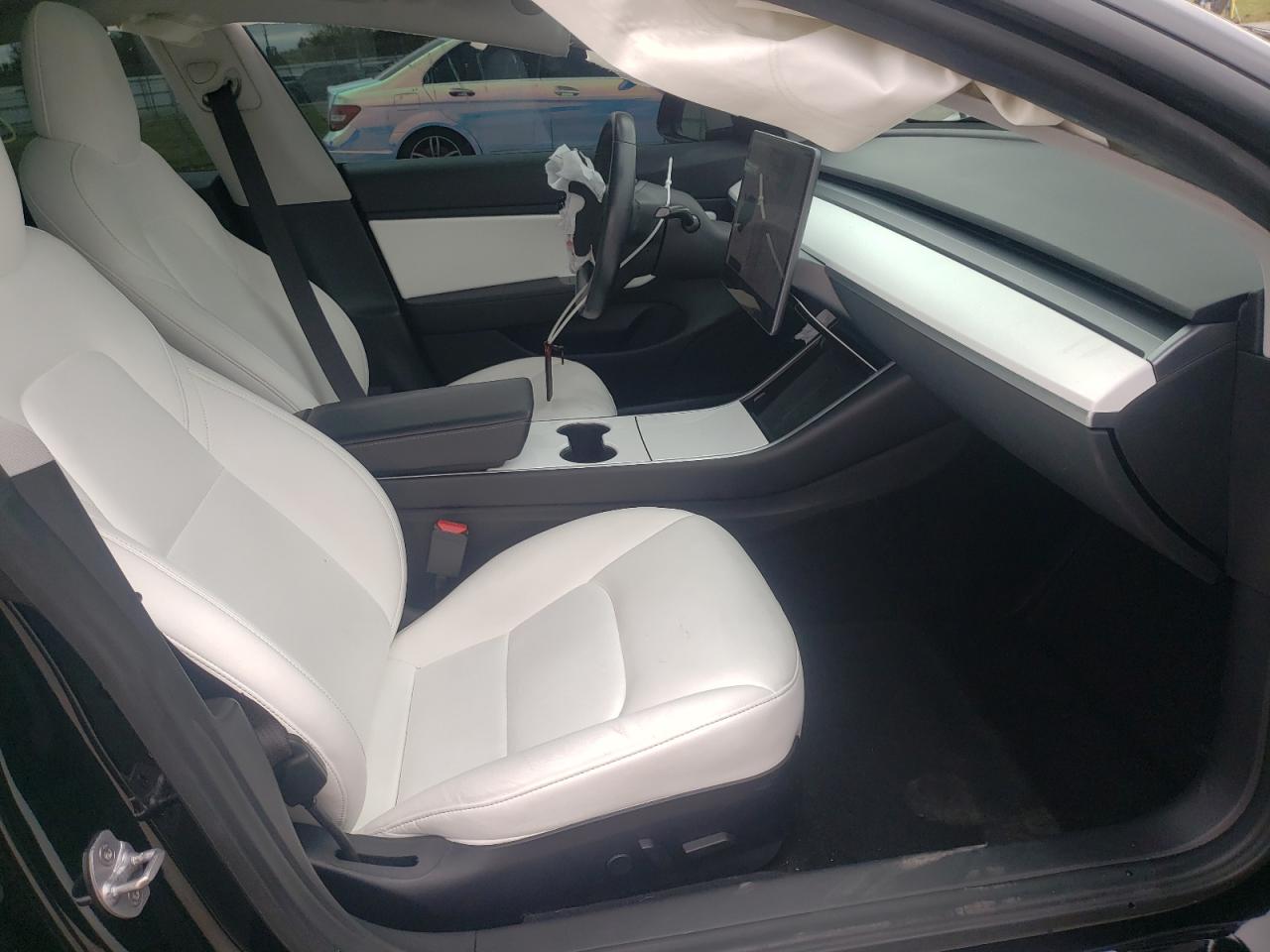 Photo 5 from auction – 2018 TESLA MODEL 3 with VIN 5YJ3E1EB4JF096992