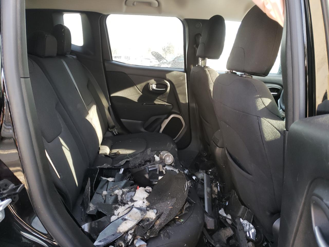 Photo 6 from auction – 2017 JEEP RENEGADE L with VIN ZACCJBBB5HPF94434