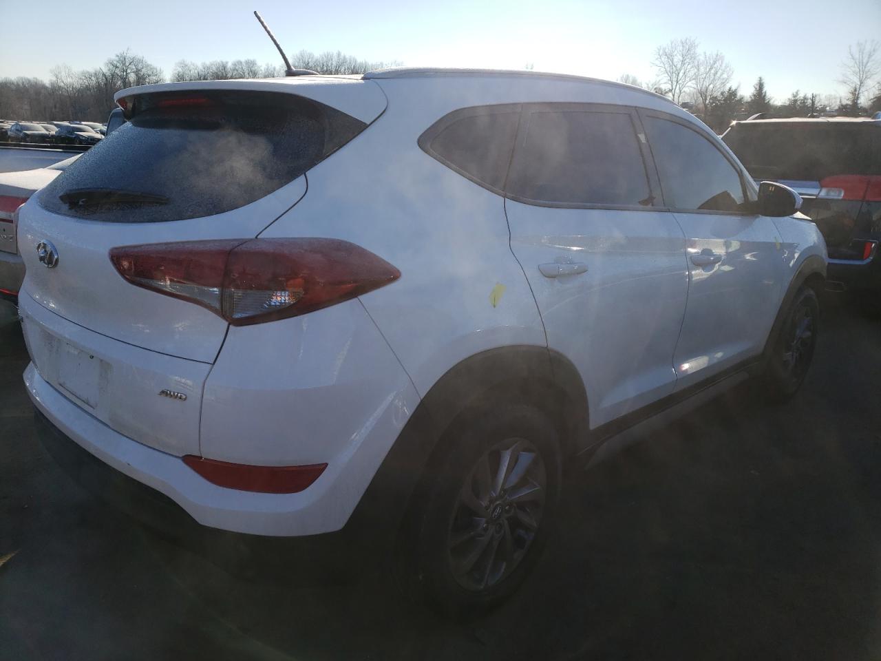 Photo 4 from auction – 2017 HYUNDAI TUCSON LIM with VIN KM8J3CA44HU508793