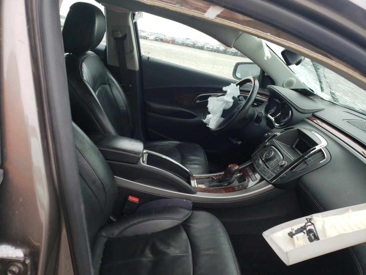Photo 5 from auction – 2011 BUICK LACROSSE C with VIN 1G4GC5ED2BF279378