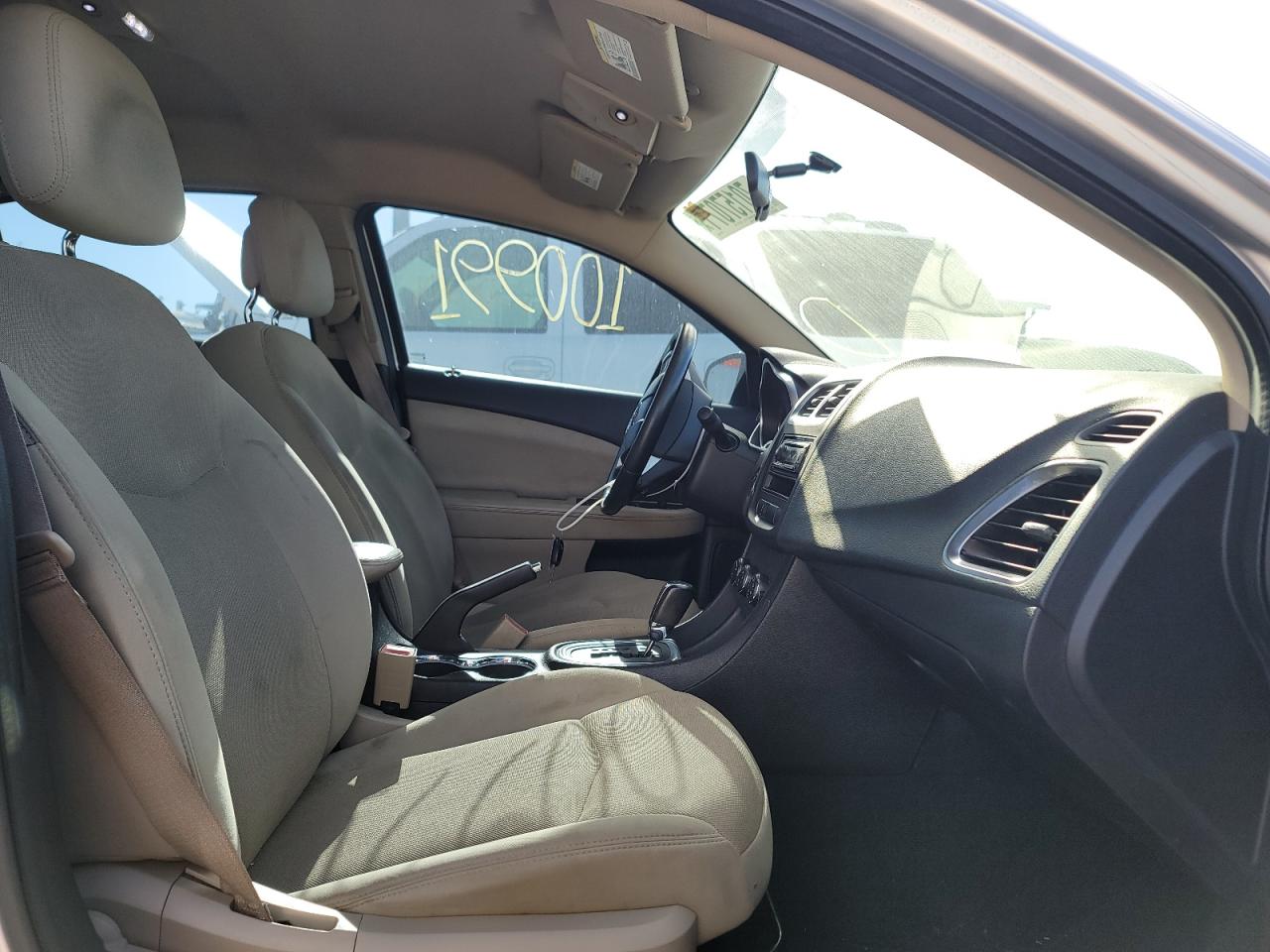 Photo 6 from auction – 2012 DODGE AVENGER SX with VIN 1C3CDZCB9CN103450