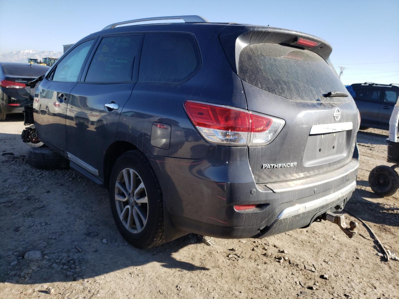 Photo 3 from auction – 2014 NISSAN PATHFINDER with VIN 5N1AR2MM1EC685243