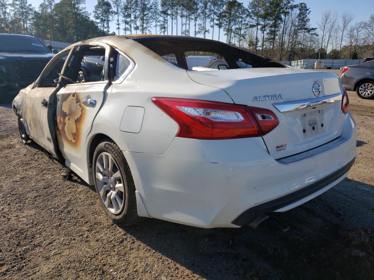 Photo 3 from auction – 2017 NISSAN ALTIMA 2.5 with VIN 1N4AL3AP1HC222569