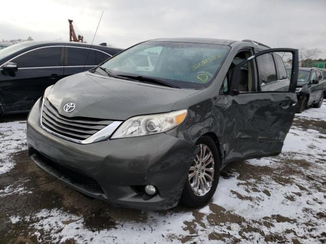 Photo 2 from auction – 2011 TOYOTA SIENNA XLE with VIN 5TDYK3DC3BS024652