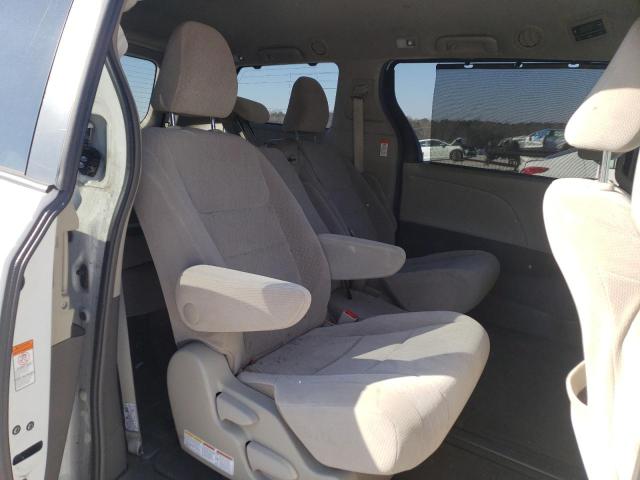 Photo 6 from auction – 2017 TOYOTA SIENNA LE with VIN 5TDKZ3DC5HS892422