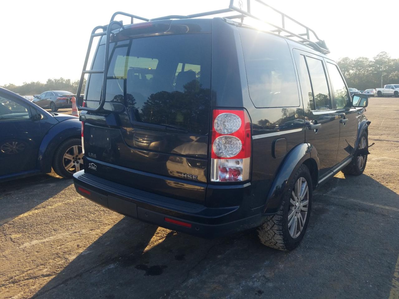 Photo 4 from auction – 2011 LAND ROVER LR4 HSE with VIN SALAG2D46BA590655