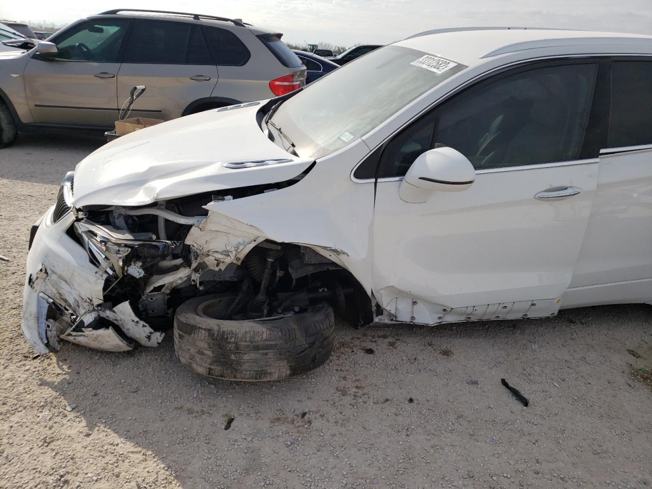 Photo 9 from auction – 2020 BUICK ENVISION E with VIN LRBFXCSA7LD071012