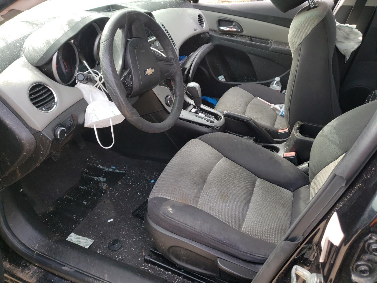 Photo 5 from auction – 2012 CHEVROLET CRUZE LS with VIN 1G1PC5SH7C7318417