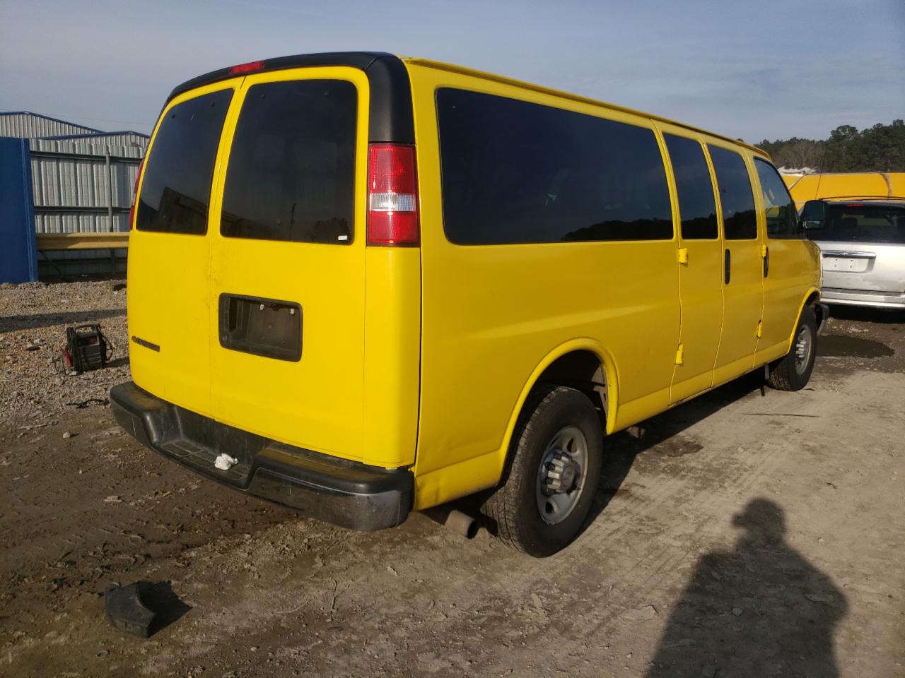 Photo 4 from auction – 2017 CHEVROLET EXPRESS G3 with VIN 1GAZGPFG7H1174484