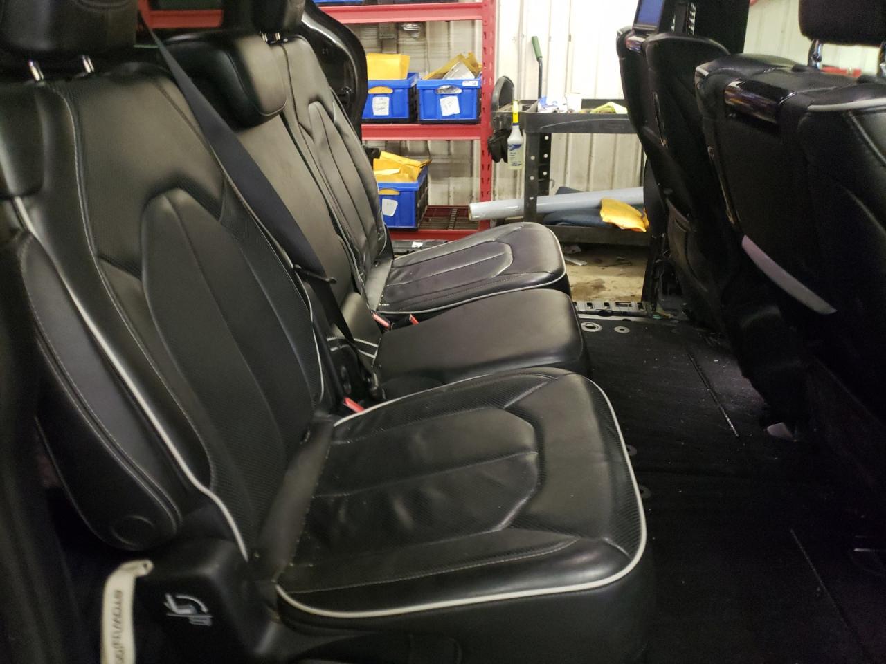Photo 6 from auction – 2019 CHRYSLER PACIFICA L with VIN 2C4RC1GG9KR567744