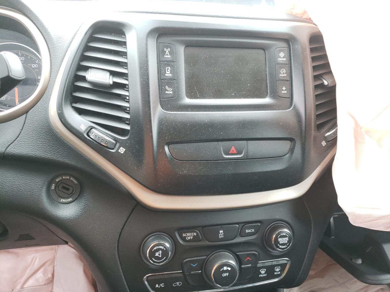 Photo 9 from auction – 2016 JEEP CHEROKEE L with VIN 1C4PJMCB1GW182685