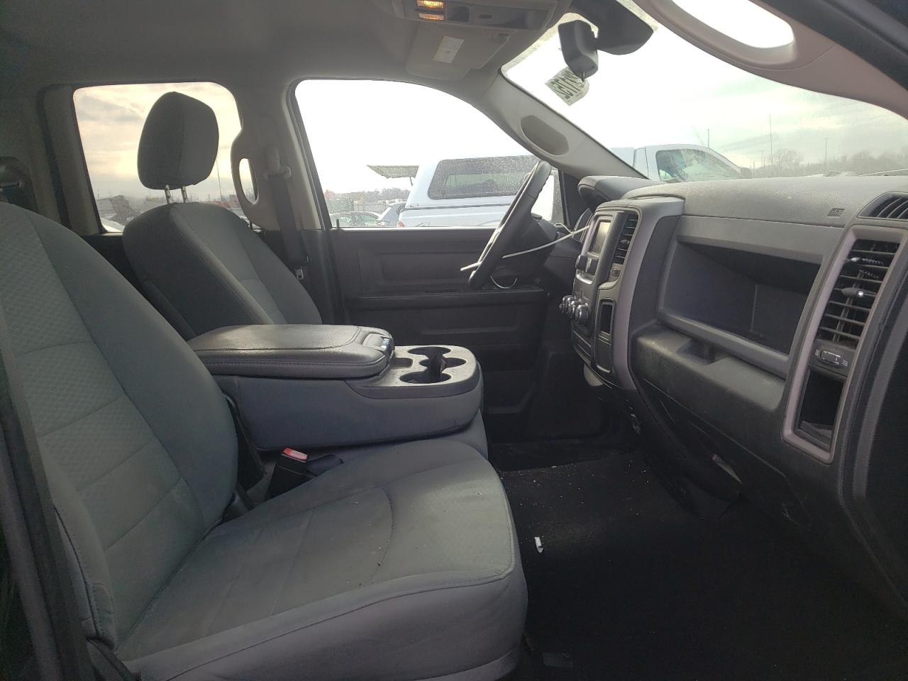 Photo 5 from auction – 2015 RAM 1500 ST with VIN 1C6RR7FT8FS564670