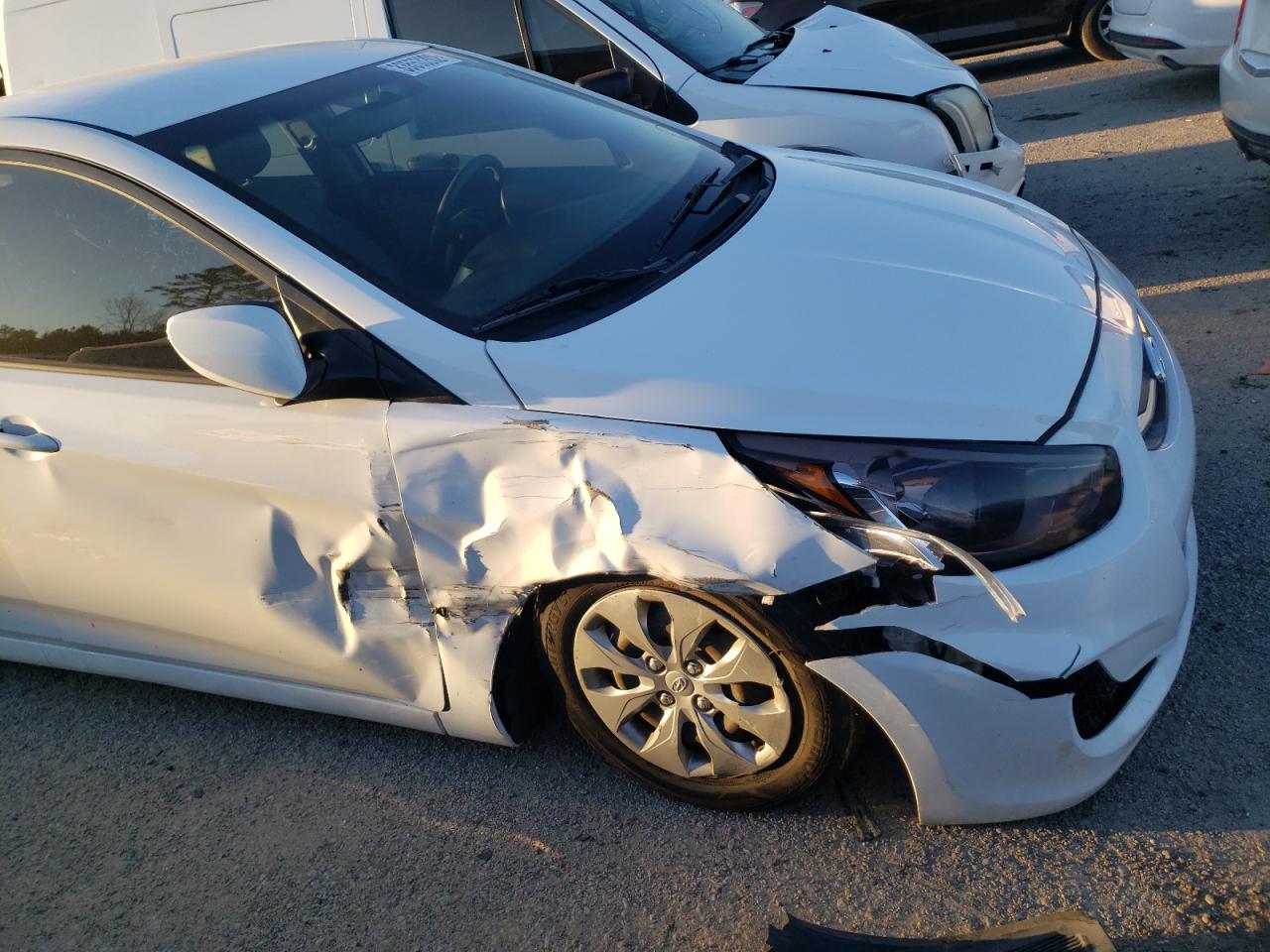 Photo 9 from auction – 2017 HYUNDAI ACCENT SE with VIN KMHCT4AEXHU175202
