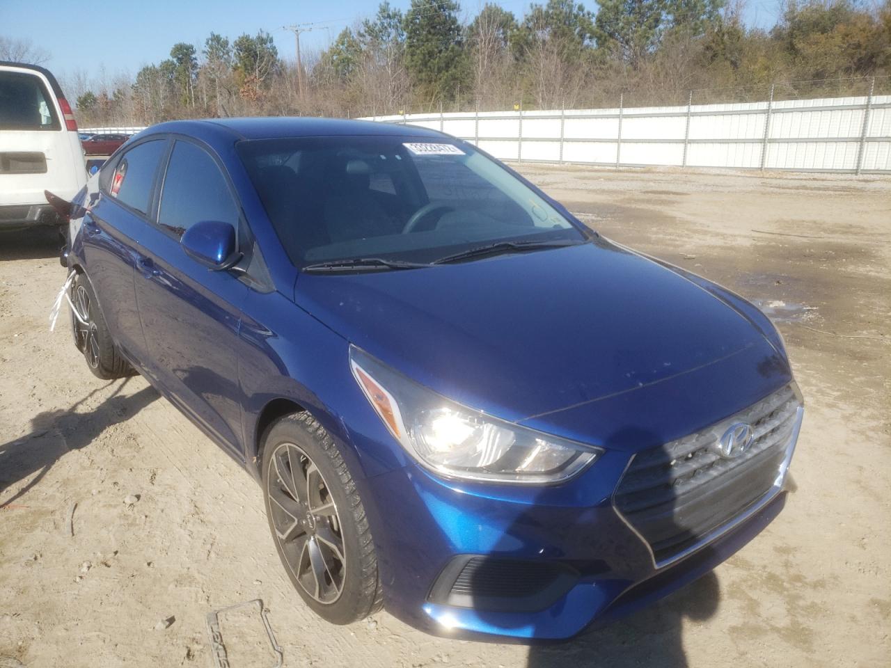 Photo 1 from auction – 2018 HYUNDAI ACCENT SE with VIN 3KPC24A32JE029113