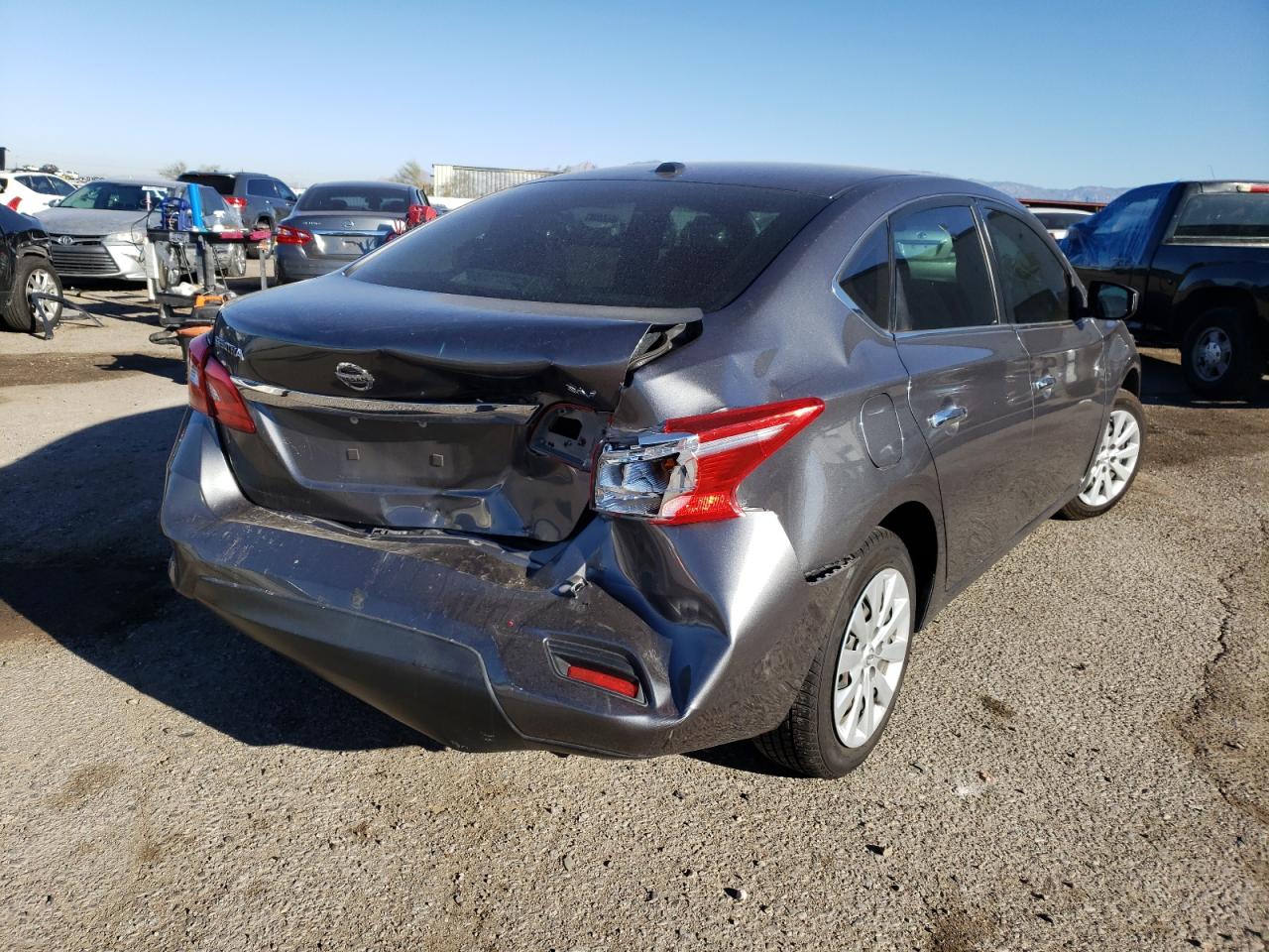 Photo 4 from auction – 2017 NISSAN SENTRA S with VIN 3N1AB7AP1HY392820