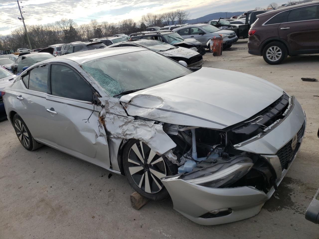 Photo 9 from auction – 2019 NISSAN ALTIMA SL with VIN 1N4BL4EV3KC161204