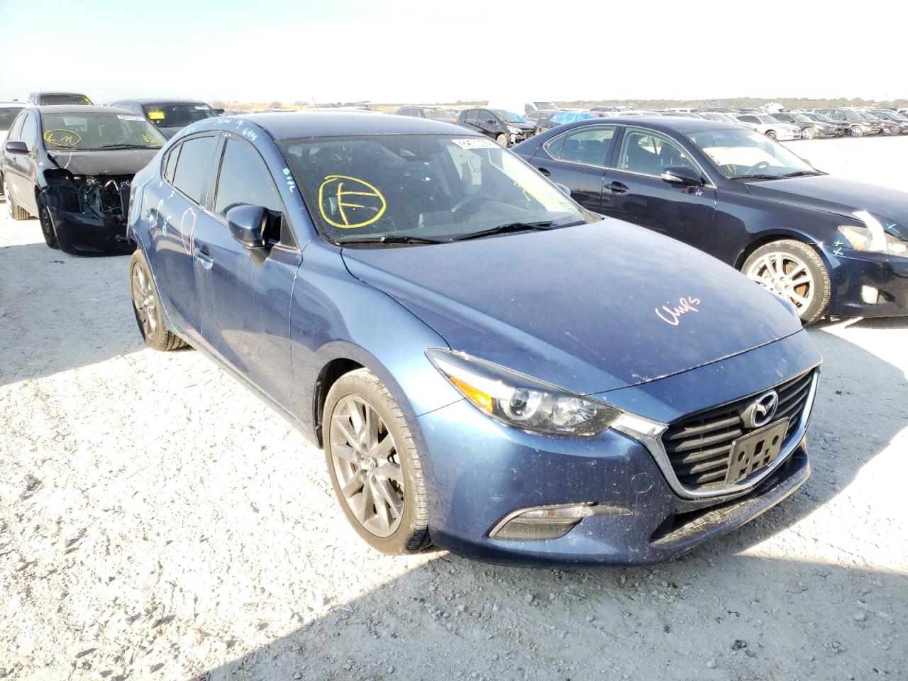 MAZDA 3 TOURING 2018 with VIN 3MZBN1V36JM214893 - Photo from auction