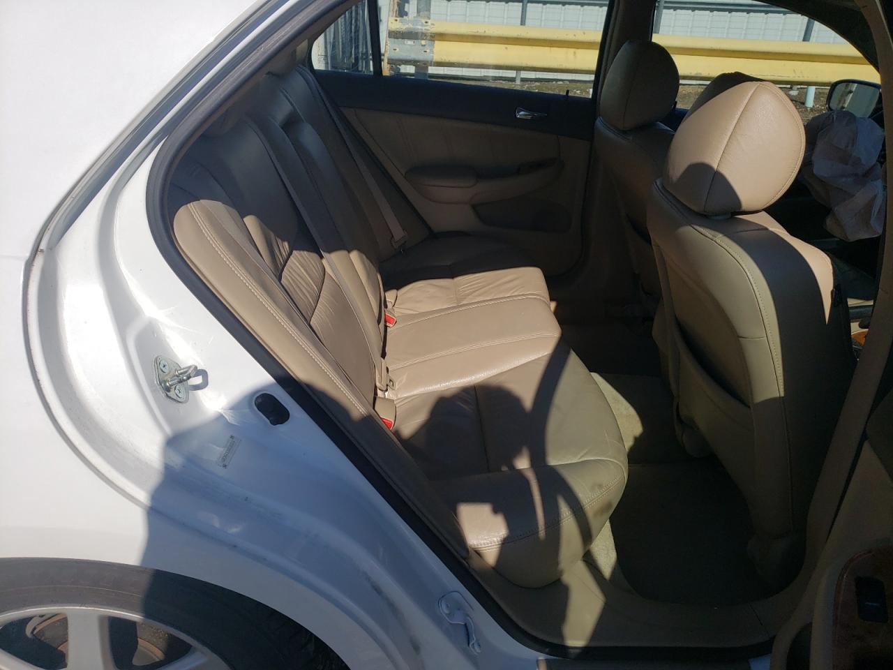 Photo 6 from auction – 2004 HONDA ACCORD EX with VIN 1HGCM66534A103518