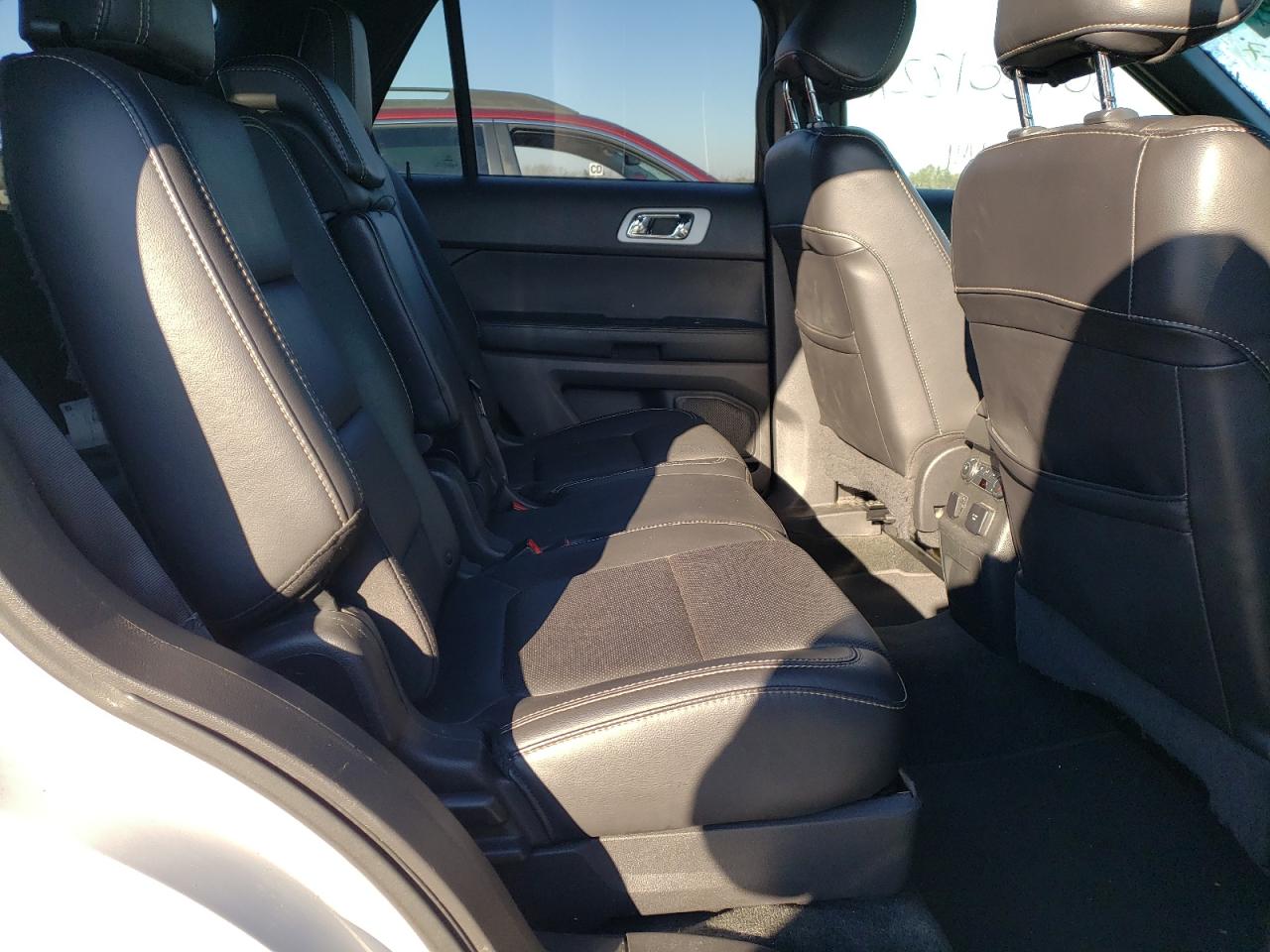 Photo 6 from auction – 2015 FORD EXPLORER S with VIN 1FM5K8GT6FGC02710