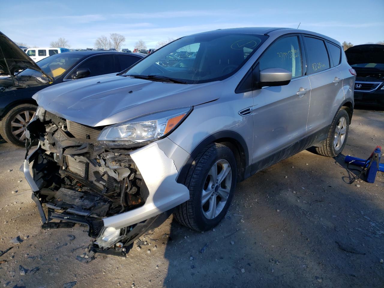 Photo 2 from auction – 2014 FORD ESCAPE SE with VIN 1FMCU9GX8EUC40840