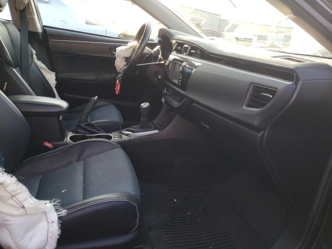 Photo 5 from auction – 2016 TOYOTA COROLLA L with VIN 5YFBURHE5GP433217